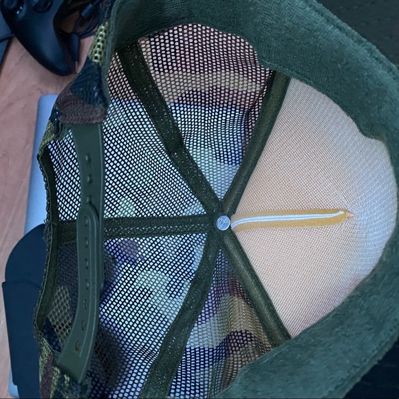 Sicko Born From Pain Camo/White Trucker Hat - Picture 2 of 5